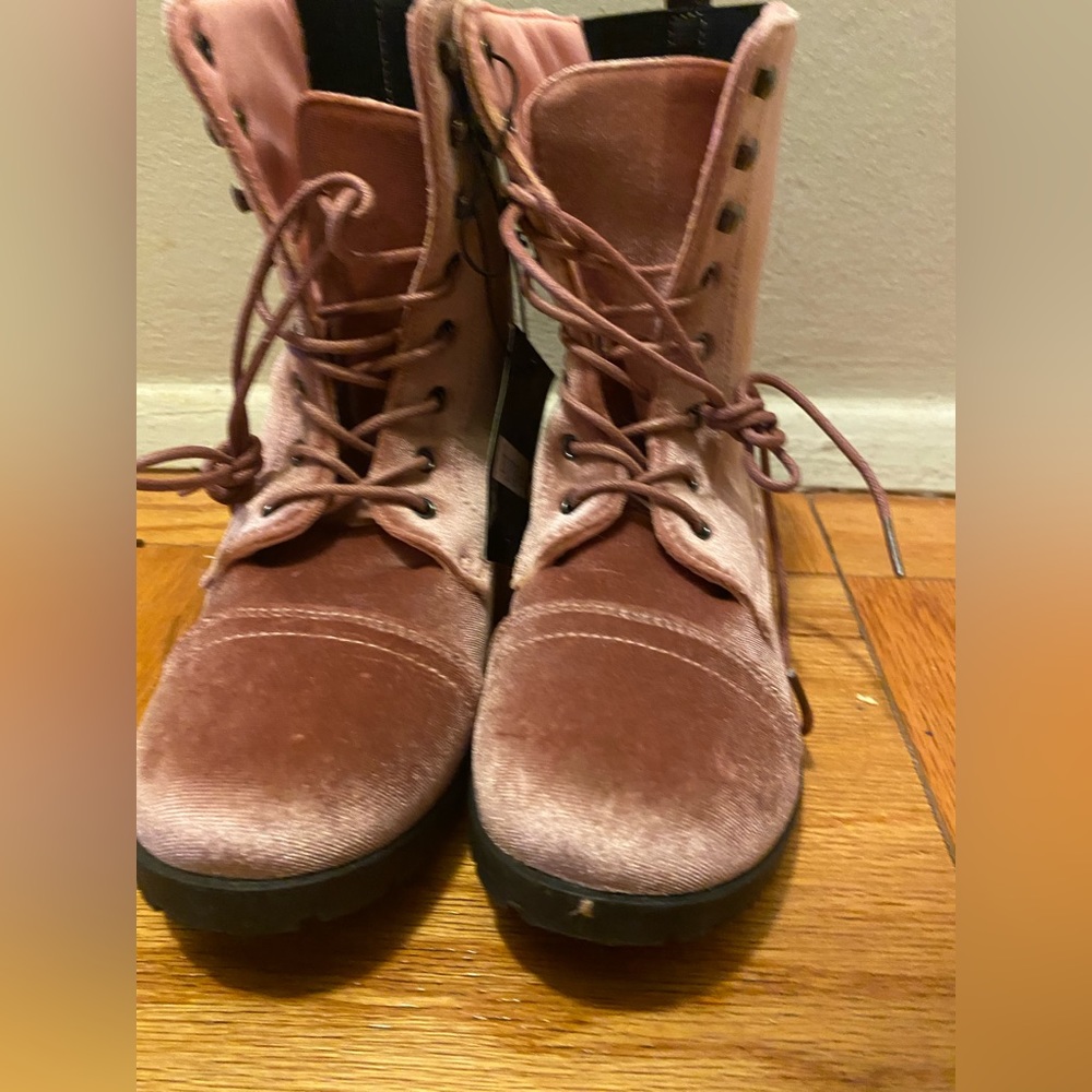 Women’s Boots